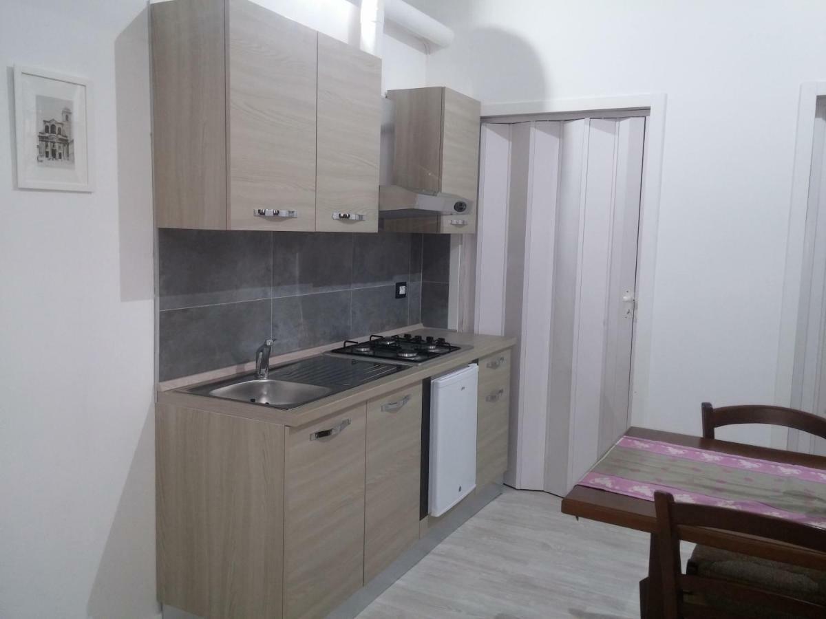 B&B Da Bibi Fabriano Bagian luar foto